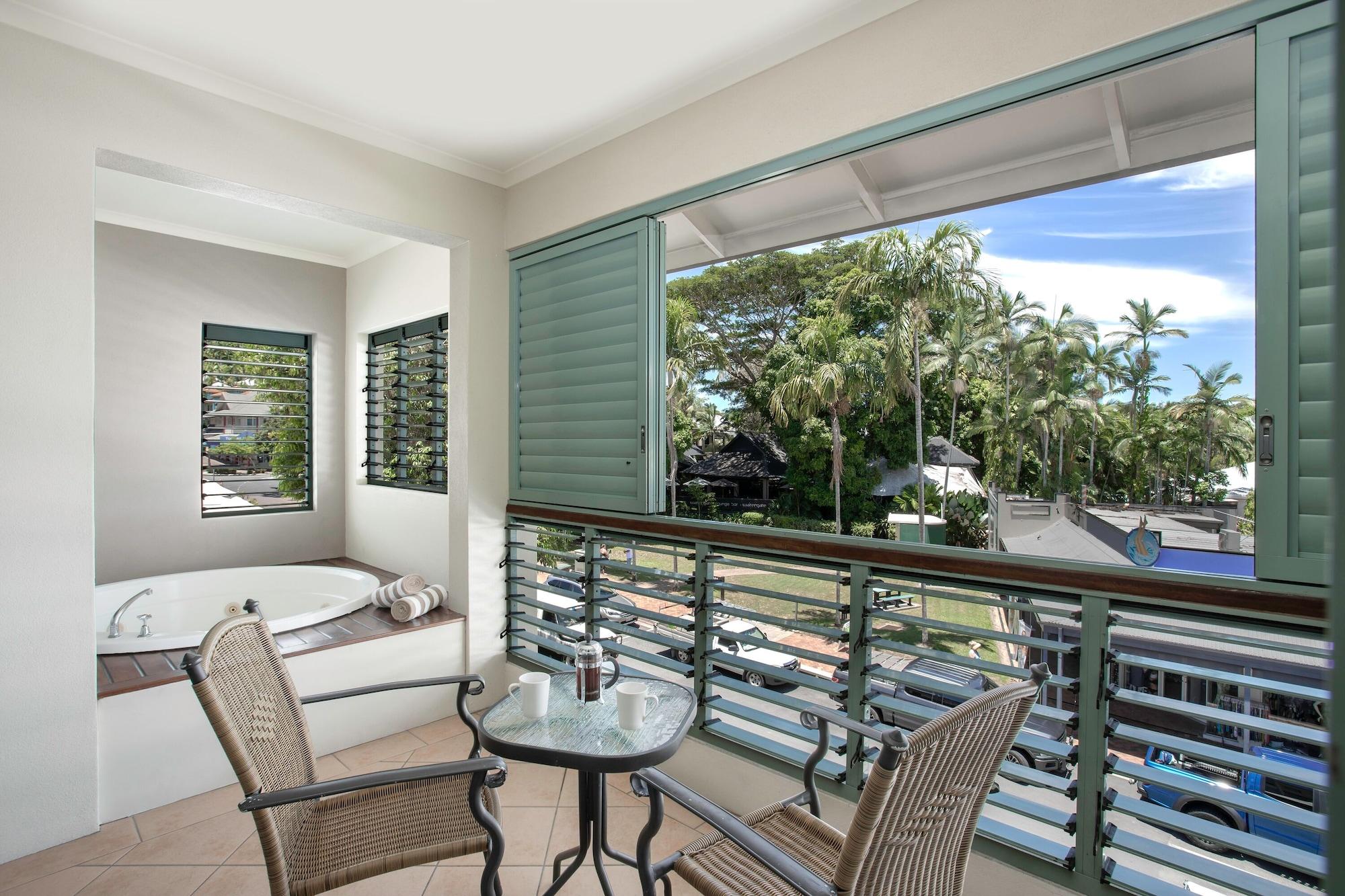 Mantra In The Village Port Douglas Exterior photo