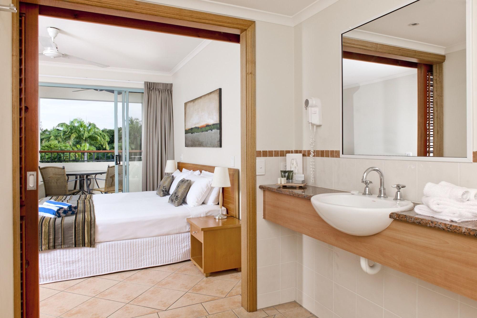 Mantra In The Village Port Douglas Exterior photo