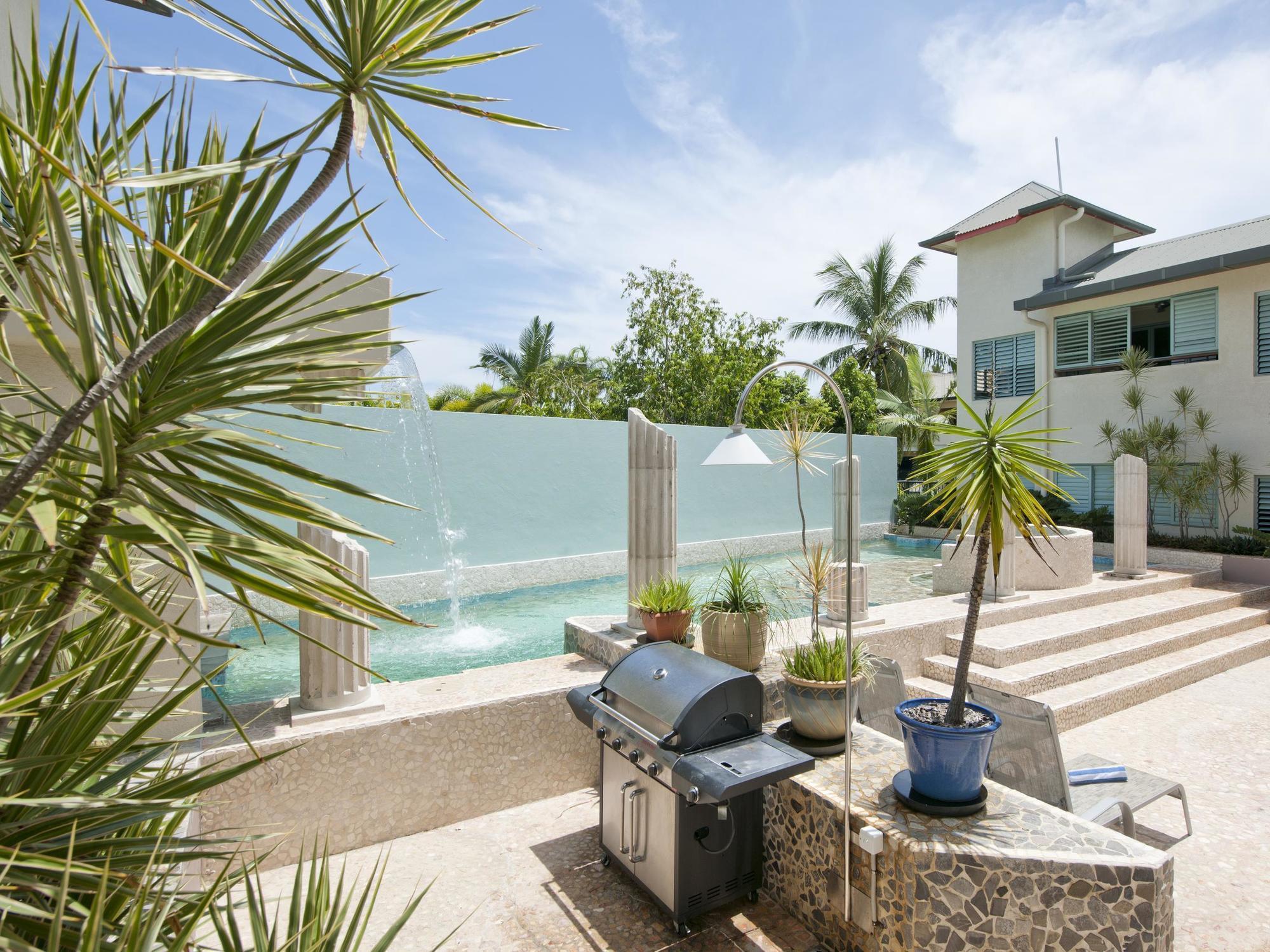 Mantra In The Village Port Douglas Room photo