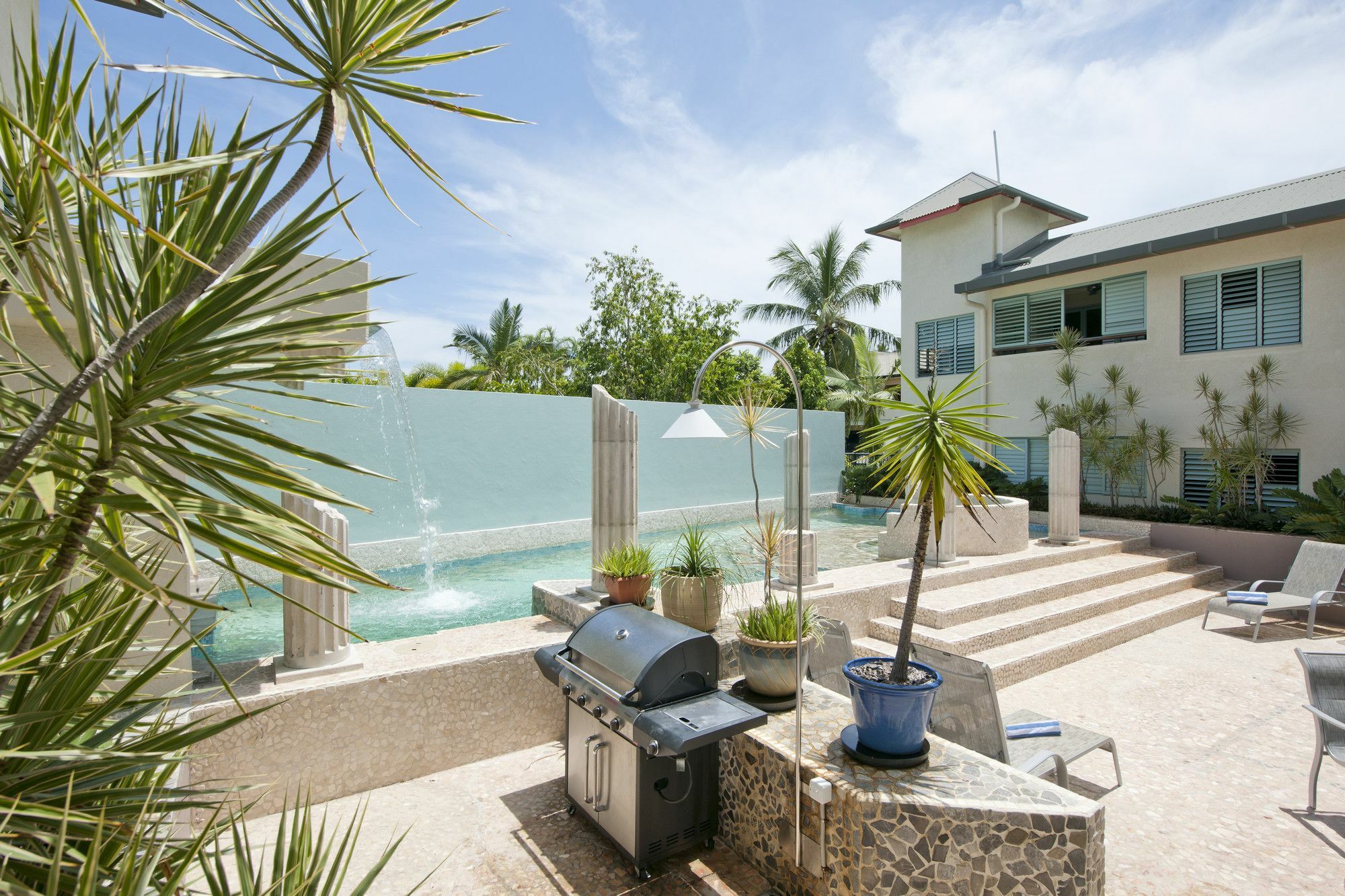 Mantra In The Village Port Douglas Exterior photo